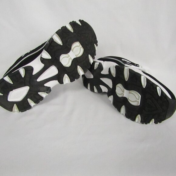 Women's Size 7 Avia Tennis Shoes - Picture 6 of 6